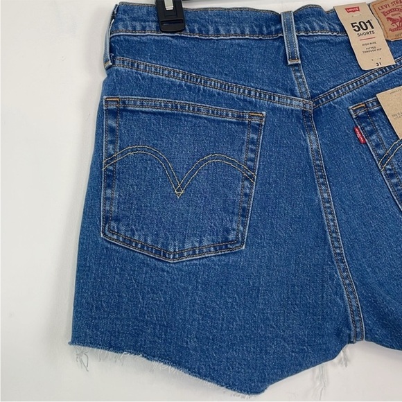 Levi's Women's 501 High Rise Buttonfly Cut Off Jean Shorts. Size 31. NWT - Picture 10 of 14